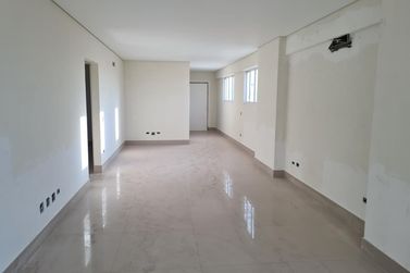 Apartamento &agrave; venda - 176m&sup2; - Centro