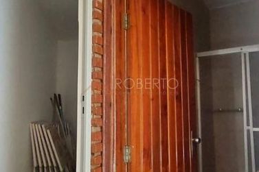 Sobrado &agrave; venda - 250m&sup2; - Centro