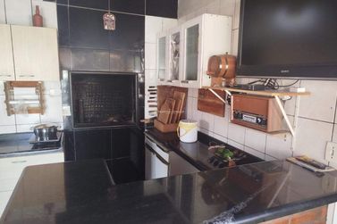 Casa &agrave; venda - 210m&sup2; - Jardim Sumar&eacute;