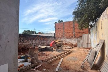 Casa &agrave; venda - 200m&sup2; - Vila Prud&ecirc;ncio