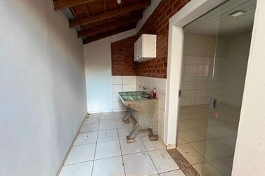 Casa para alugar - 60m&sup2; - Jardim Santos Dumont