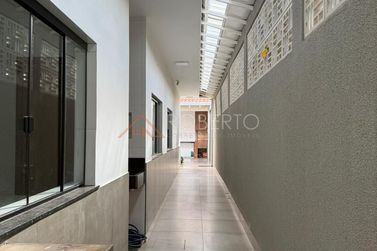 Casa &agrave; venda - 214m&sup2; - Jardim Ouro Branco
