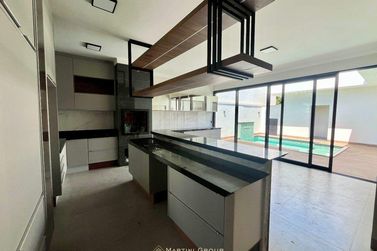 Casa &agrave; venda - 200m&sup2; - Condom&iacute;nio Arauc&aacute;ria
