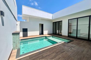 Casa &agrave; venda - 200m&sup2; - Condom&iacute;nio Arauc&aacute;ria