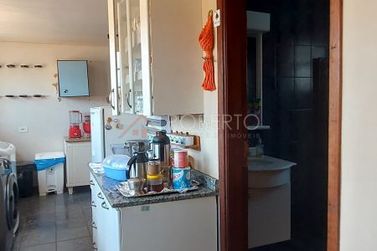 Casa &agrave; venda - 851m&sup2; - Jardim Santos Dumont