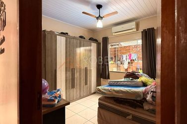 Casa &agrave; venda - 200m&sup2; - Residencial Fazenda Simone