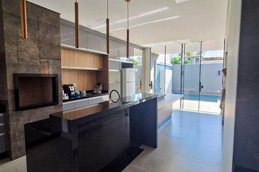 Casa &agrave; venda - 184m&sup2; - Jardim Ouro Branco