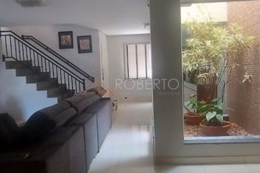 Sobrado &agrave; venda - 246m&sup2; - Jardim Igua&ccedil;u