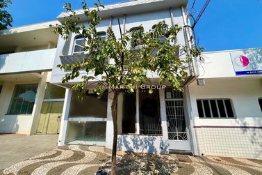 Casa &agrave; venda - 90m&sup2; - Centro