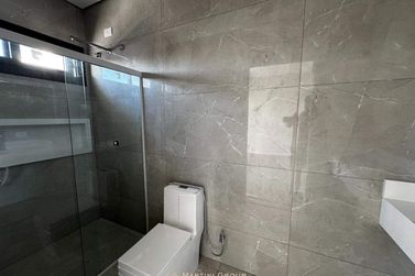 Casa para alugar - 305m&sup2; - Condom&iacute;nio Parthenon