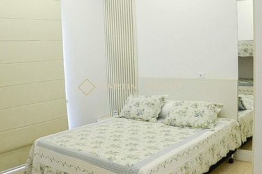 Casa &agrave; venda - 400m&sup2; - Condom&iacute;nio &Aacute;guas do Paran&aacute;