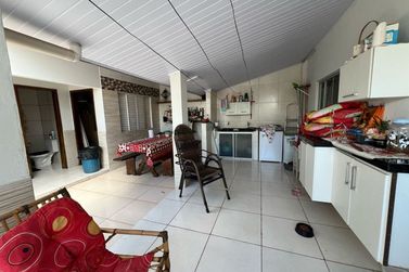 Casa &agrave; venda - 200m&sup2; - Residencial Fazenda Simone