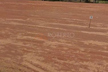 Terreno &agrave; venda - 330m&sup2; - Monte Cristo