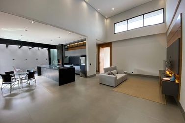Casa &agrave; venda - 232m&sup2; - Condom&iacute;nio San Lorenzo