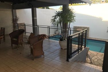 Sobrado &agrave; venda - 420m&sup2; - Centro