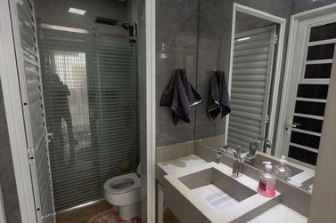 Casa &agrave; venda - 405m&sup2; - Zona 4