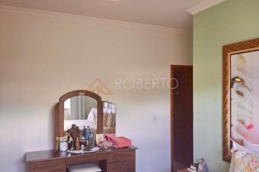 Casa &agrave; venda - 255m&sup2; - Jardim S&atilde;o Jorge