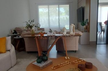 Casa &agrave; venda - 450m&sup2; - Jardim Asa Branca