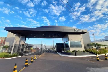 Casa &agrave; venda - 220m&sup2; - Condom&iacute;nio Royal Park