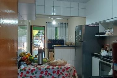 Casa &agrave; venda - 330m&sup2; - Jardim Monte Cristo