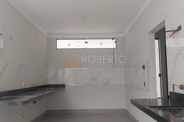 Casa &agrave; venda - 214m&sup2; - Jardim Ouro Branco