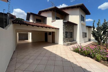 Sobrado &agrave; venda - Distrito Sumar&eacute; (Sumar&eacute;)