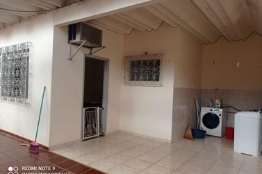 Casa &agrave; venda - 270m&sup2; - Centro