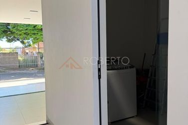 Casa &agrave; venda - 318m&sup2; - Centro