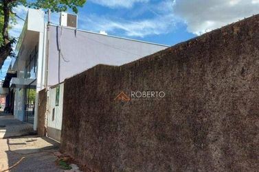 Terreno &agrave; venda - 900m&sup2; - Centro