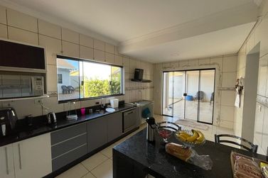 Sobrado &agrave; venda - 450m&sup2; - Jardim O&aacute;sis