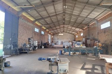 Ch&aacute;cara &agrave; venda - 30000m&sup2; - Jardim Sumar&eacute;