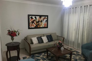 Casa &agrave; venda - 330m&sup2; - Centro