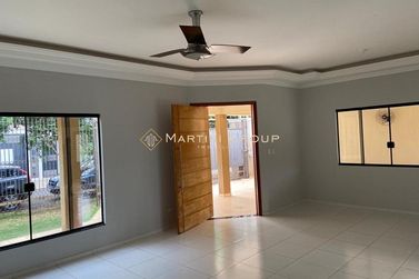 Casa &agrave; venda - 220m&sup2; - Jardim Novo Ouro Branco