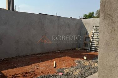 Casa &agrave; venda - 210m&sup2; - Centro