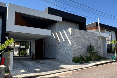 Casa &agrave; venda - 250m&sup2; - Residencial San Lorenzzo