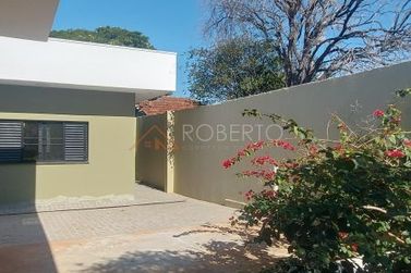 Casa &agrave; venda - 552m&sup2; - Jardim Farropilha