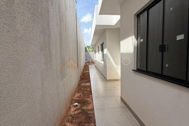 Casa &agrave; venda - 270m&sup2; - Jardim O&aacute;sis