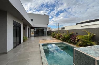 Casa &agrave; venda - 195m&sup2; - Condom&iacute;nio Parthenon