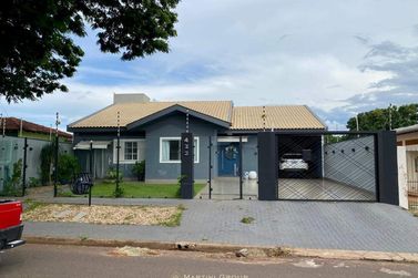 Casa &agrave; venda - 349m&sup2; - Jardim Santos Dumont