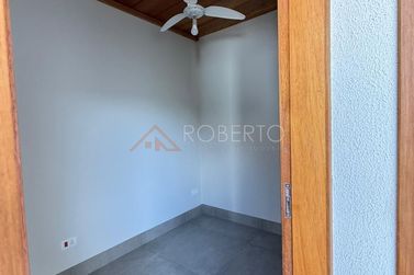 Casa &agrave; venda - 214m&sup2; - Jardim Ouro Branco