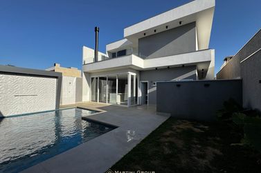 Casa para alugar - 305m&sup2; - Condom&iacute;nio Parthenon