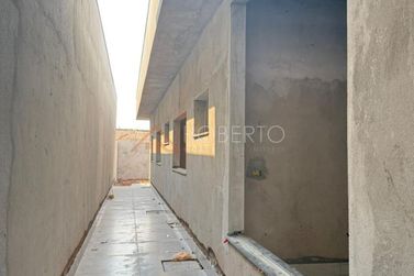 Casa &agrave; venda - 210m&sup2; - Centro