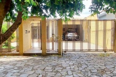 Casa &agrave; venda - 432m&sup2; - Jardim Ibirapuera
