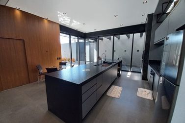Casa &agrave; venda - 231m&sup2; - Residencial San Lorenzzo