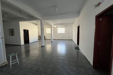 Ponto Comercial para alugar - Jardim S&atilde;o Jo&atilde;o