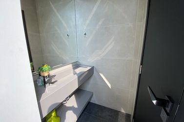 Casa &agrave; venda - 232m&sup2; - Condom&iacute;nio San Lorenzo
