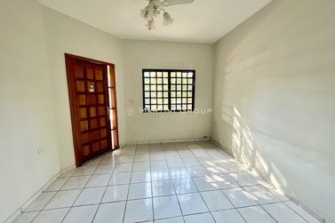 Casa &agrave; venda - 112m&sup2; - Jardim Simone