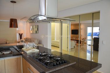 Casa &agrave; venda - 400m&sup2; - Condom&iacute;nio &Aacute;guas do Paran&aacute;