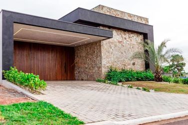 Casa &agrave; venda - 300m&sup2; - Jardim S&atilde;o Jorge