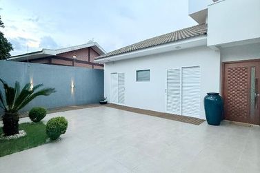 Casa &agrave; venda - 204m&sup2; - Jardim das Palmeiras